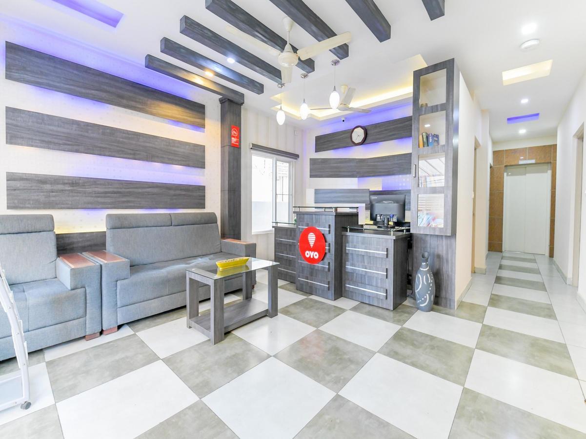 Oyo 7077 Reegate Inn Kochi Εξωτερικό φωτογραφία