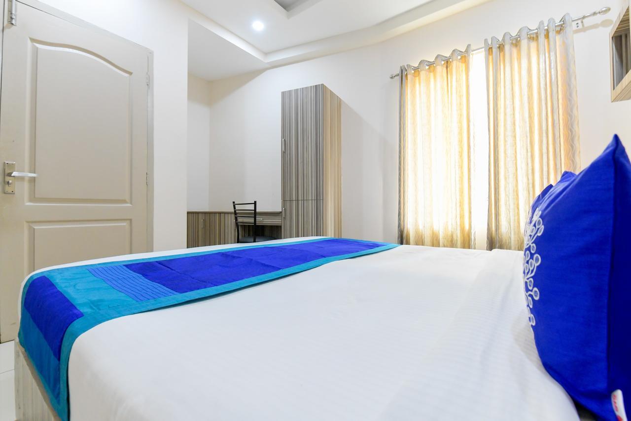 Oyo 7077 Reegate Inn Kochi Εξωτερικό φωτογραφία